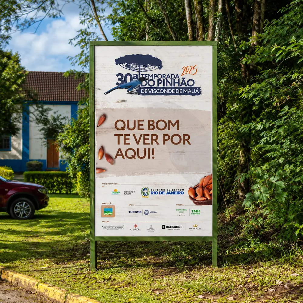 Placa de Boas-Vindas da Temporada do Pinhão